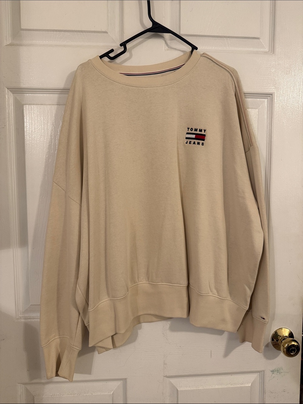 Tommy Hilfiger Cream Sweatshirt with Small Logo